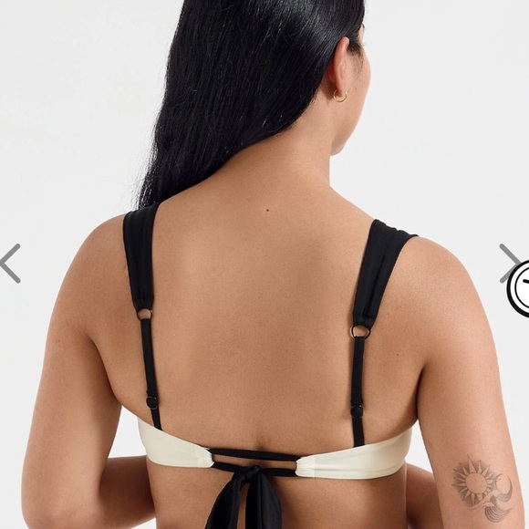 OneOne Swim Amanda Top size Small - Picture 2 of 5